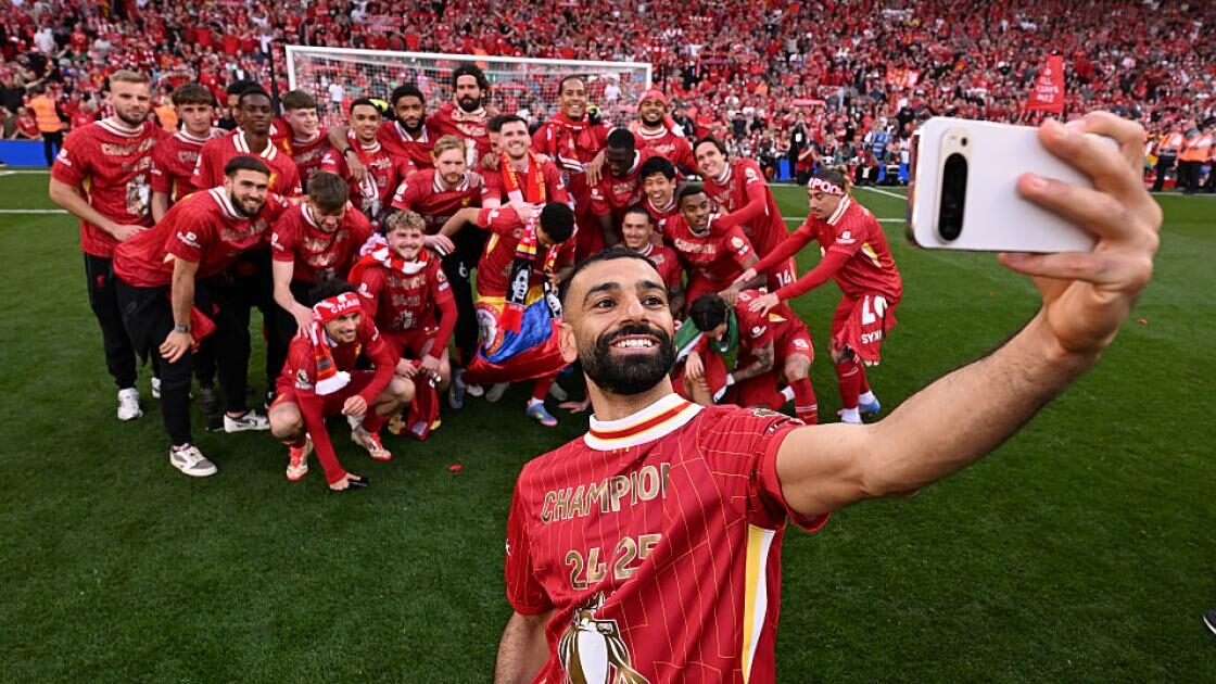 محمد صلاح يحتفل بلقب الدوري الإنكليزي.. ماذا كشف عن إستراتيجية الفوز؟