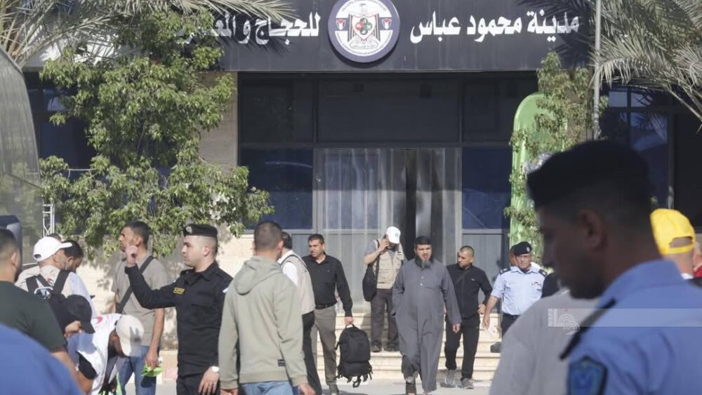 الفوج الثاني من حجاج فلسطين يغادر الضفة الغربية متوجها إلى السعودية لأداء مناسك الحج