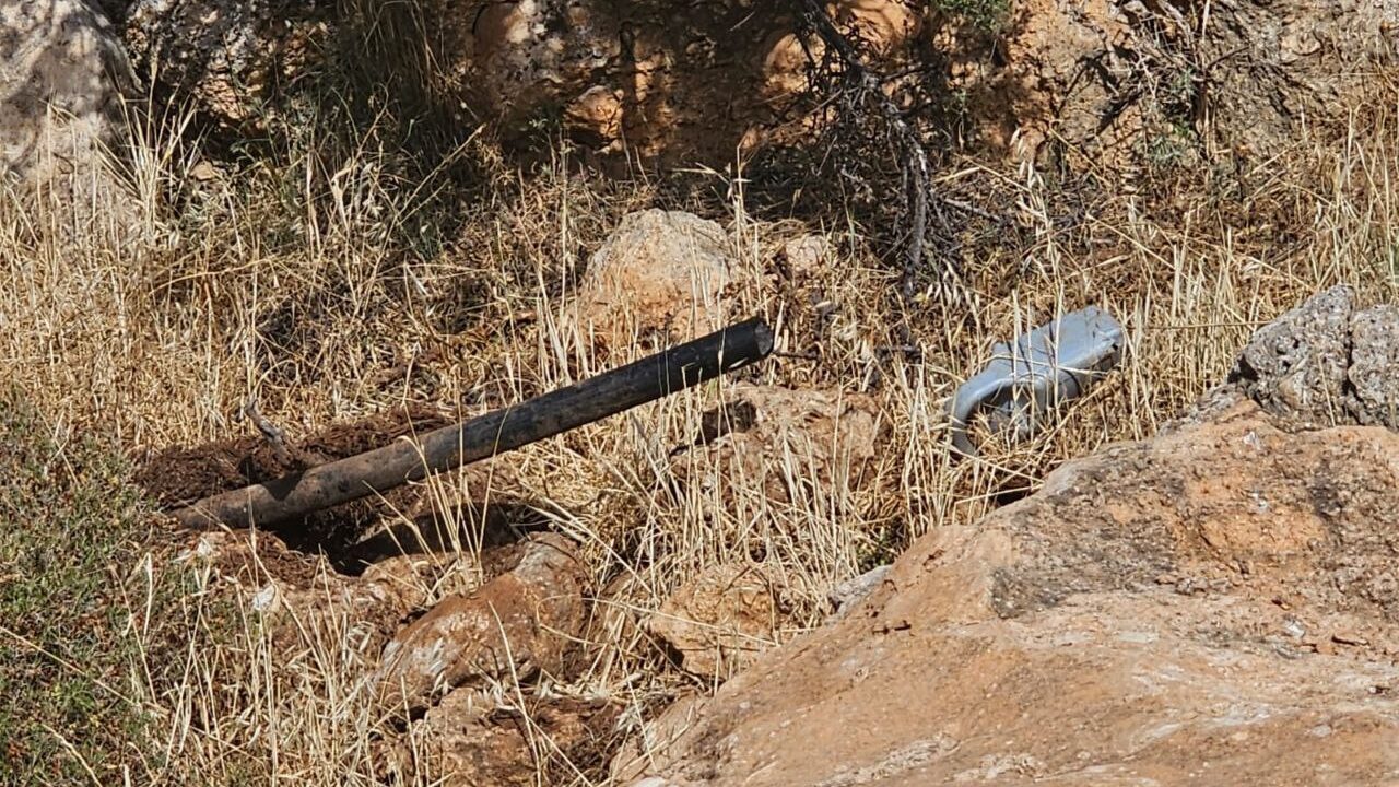 مستوطنون يخربون خط ناقل للمياه في الأغوار الشمالية