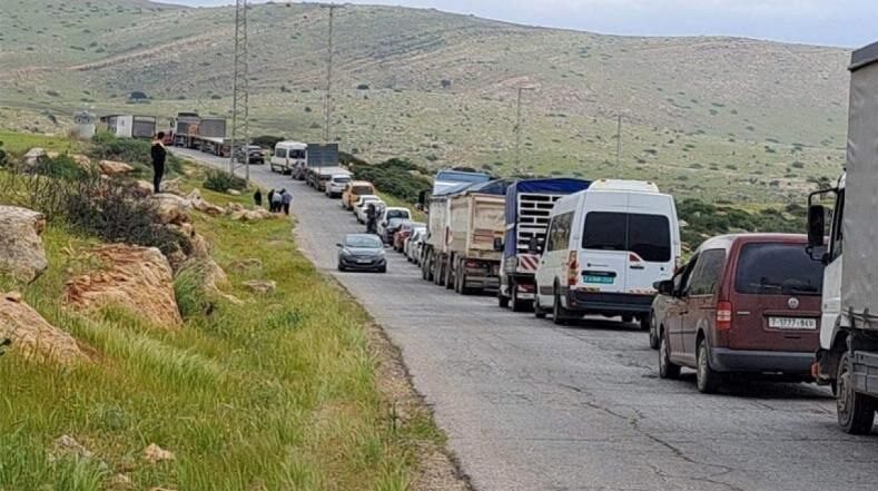 الاحتلال يمنع الطواقم التعليمية من الوصول إلى مدارسهم في الأغوار