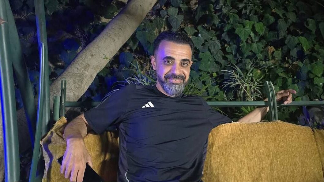 الاحتلال يعتقل أسيراً محرراً عند حاجز عسكري شرق نابلس