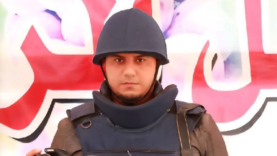 استشهاد صحفي وعدد من أفراد عائلته في قصف الاحتلال جباليا