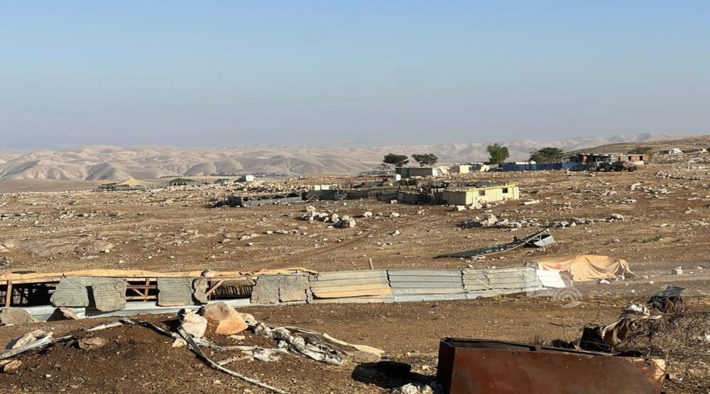 "مقاومة الجدار والاستيطان": اعتداءات المستوطنين أجبرت 30 تجمعاً بدوياً على الرحيل آخرها تجمع مغاير الدير شرق رام الله