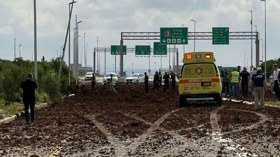 إصابات وتعليق رحلات بعد صاروخ من اليمن على مطار بن غوريون