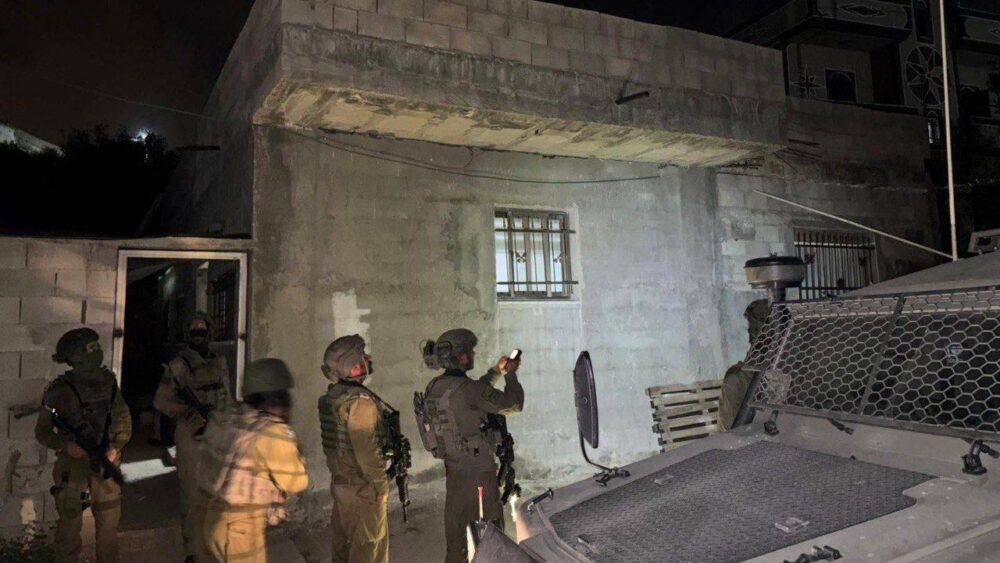 الاحتلال يأخذ قياسات منزل الشهيد نائل سمارة تمهيداً لهدمه