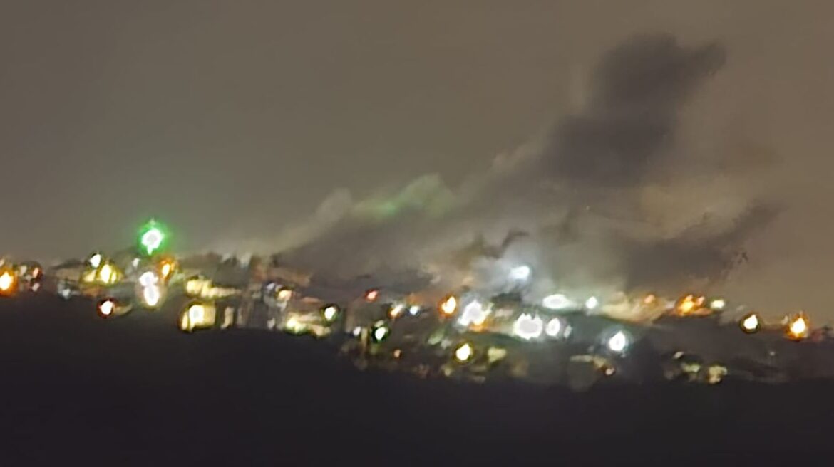 الاحتلال يفجّر منزلًا شرق قلقيلية ويعتقل 12 مواطنا بينهم أسرى محررون