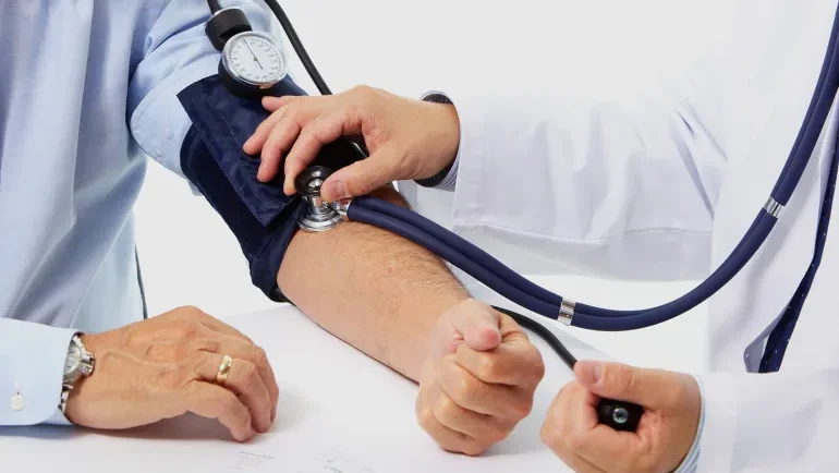 ضبط عوامل الخطر لدى مرضى الضغط يخفض الوفيات