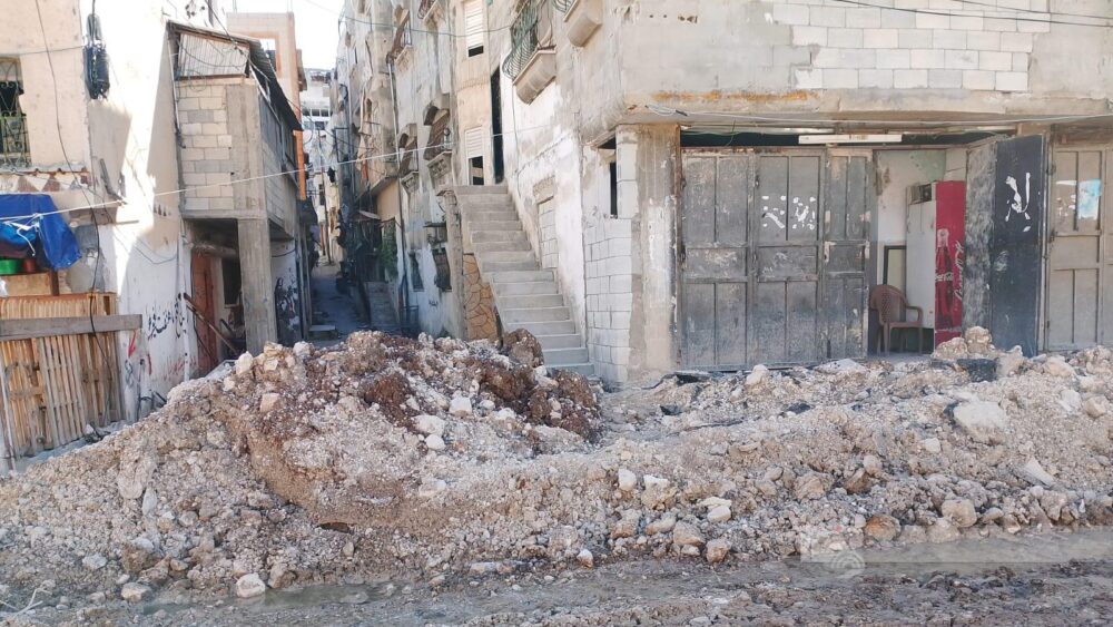 الاحتلال يواصل هدم منازل في مخيم نور شمس شرق طولكرم