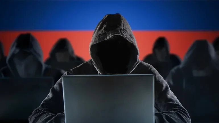 قراصنة روس يخترقون القوات المسلحة الأوكرانية ويمنعونهم من تتبع الطائرات الروسية