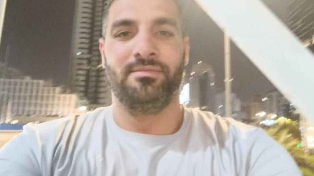 تشييع جثمان الشهيد محمد أبو حماد في العيزرية بعد احتجازه منذ آذار الماضي