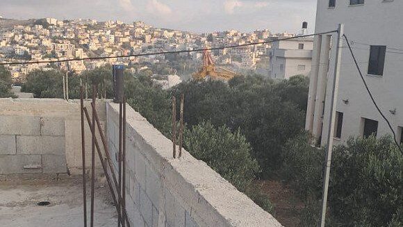 سلطات الاحتلال الإسرائيلية تهدم منزلاً في أم الفحم بالداخل الفلسطيني المحتل