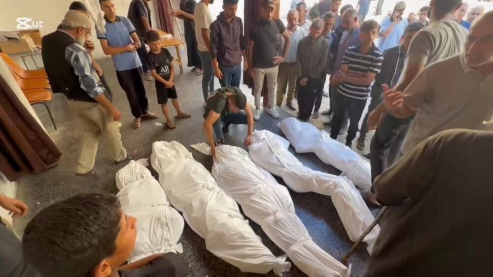 12 شهيداً بينهم عائلة كاملة من 7 أفراد في قصف الاحتلال مدينتي غزة وخان يونس