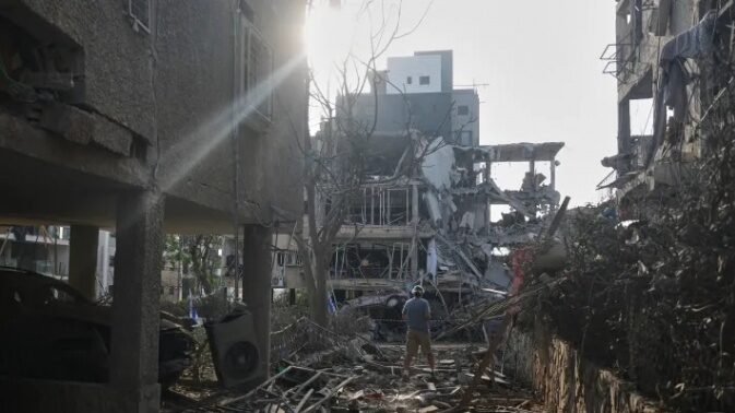 وزارة الصحة الإيرانية: 224 شهيداً وأكثر من ألف جريح منذ بدء العدوان الإسرائيلي