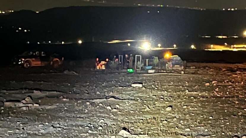 مستوطنون يقيمون حفلاً استفزازياً قرب مدرسة بالمعرجات غرب أريحا