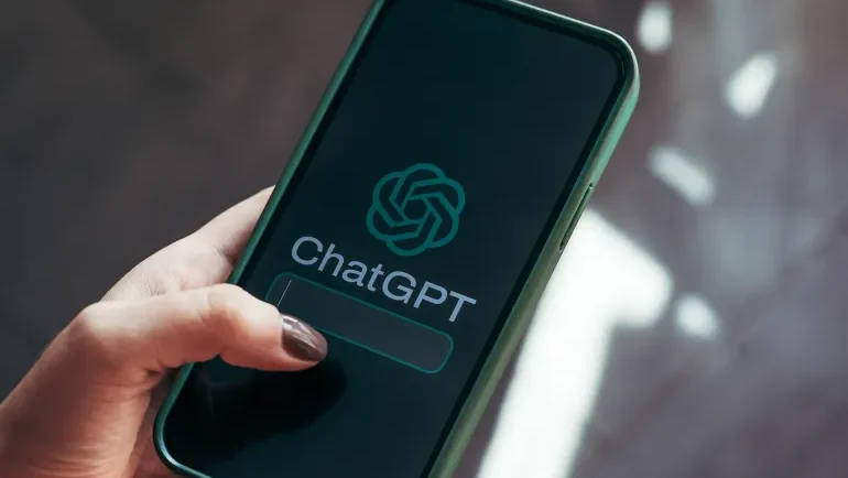 بين الراحة والعزلة.. الجانب المظلم للتواصل مع "شات جي بي تي"