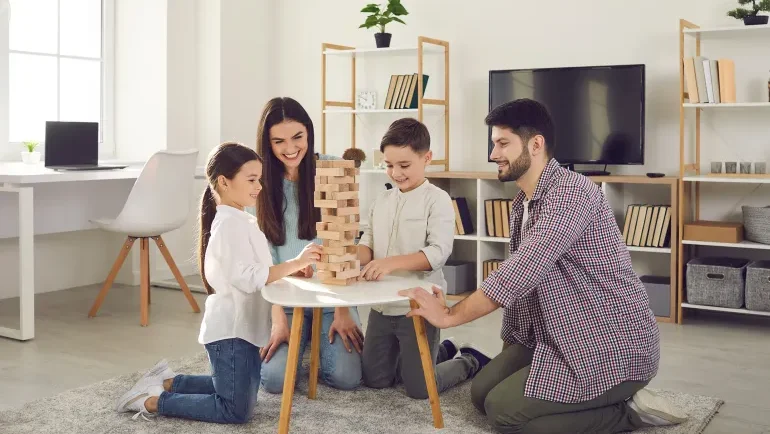 الاختلاف قد يكون مفيدا.. هل من الضروري أن يتفق الوالدان على أسلوب التربية؟