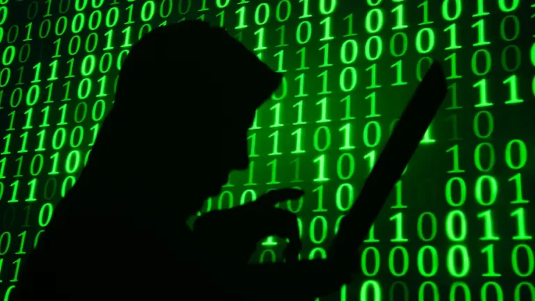 وزير الدفاع الهولندي يتهم الصين: هجمات سيبرانية تستهدف مستقبل التكنولوجيا