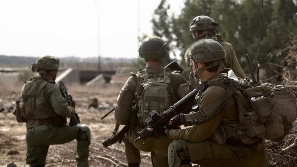 إسرائيل تلوح بمناورة في قلب غزة وسط مفاوضات متعثرة