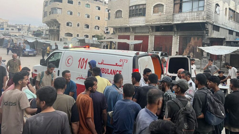 7 شهداء ومصابون في قصف الاحتلال منتظري المساعدات جنوب مدينة غزة