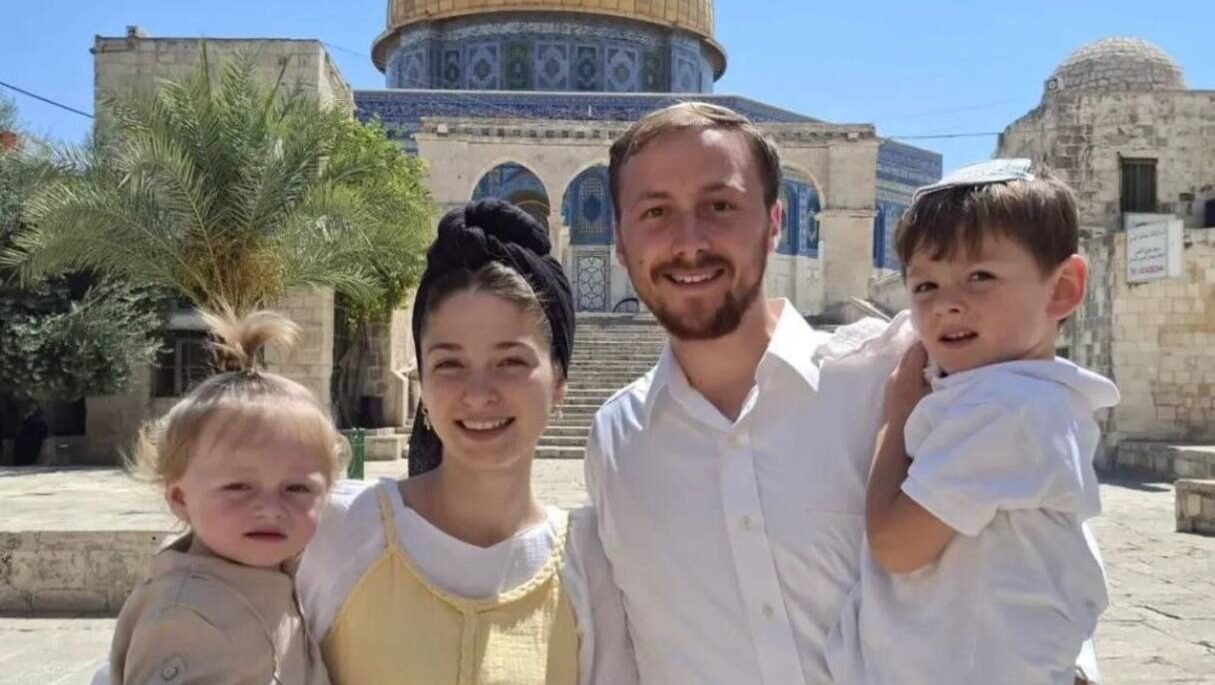 مستوطنون يقتحمون المسجد الأقصى المبارك صباح اليوم رفقة أطفالهم