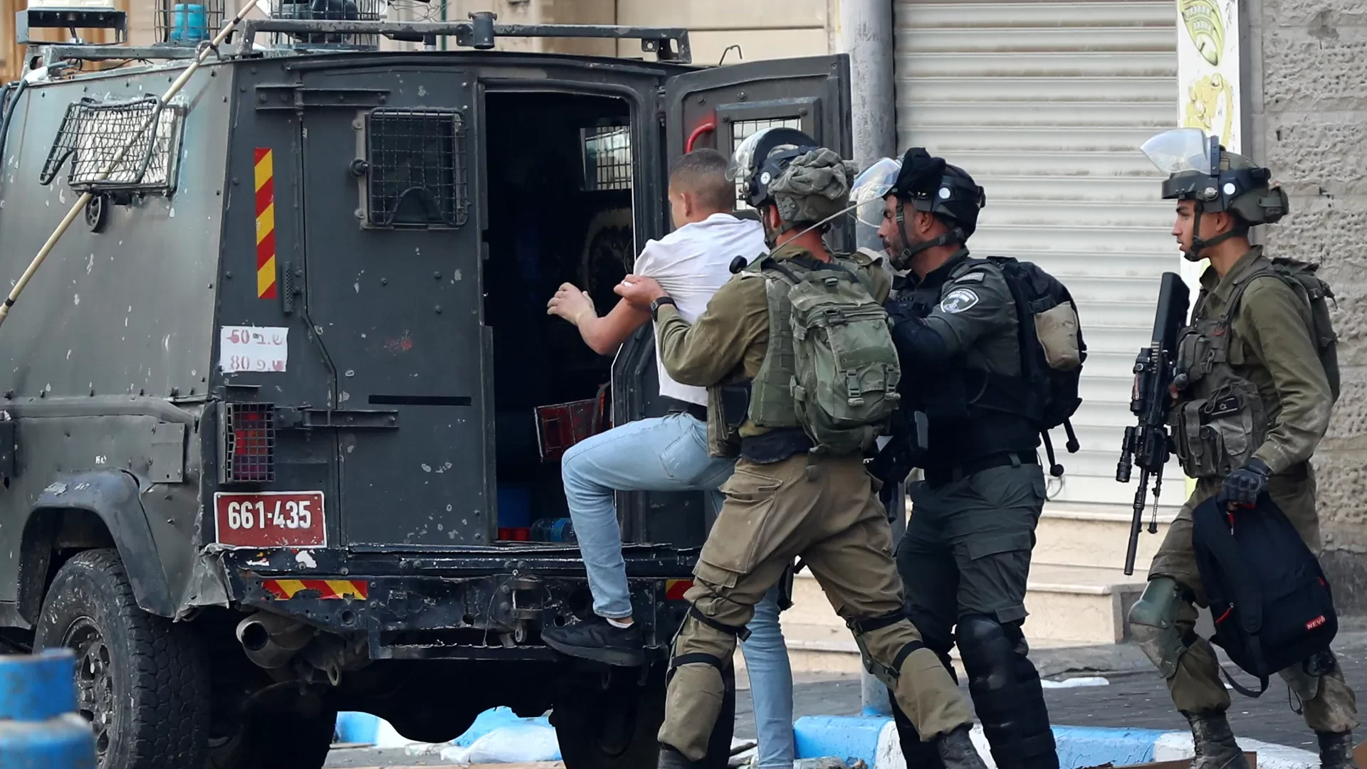 الاحتلال يعتقل أربعة مواطنين من قباطية بينهم طفل