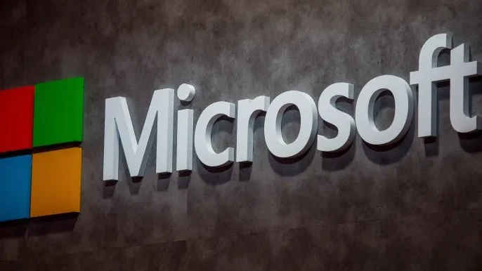 مايكروسوفت توقف مهندسيها في الصين