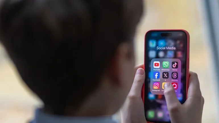 كيف يساعدك الذكاء الاصطناعي في إدارة حساباتك الاجتماعية؟