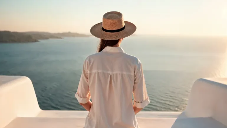 الملابس الواقية من الشمس.. هل حقا تحميك من الأشعة فوق البنفسجية؟