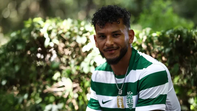 لويس سواريز ينضم إلى سبورتنغ البرتغالي