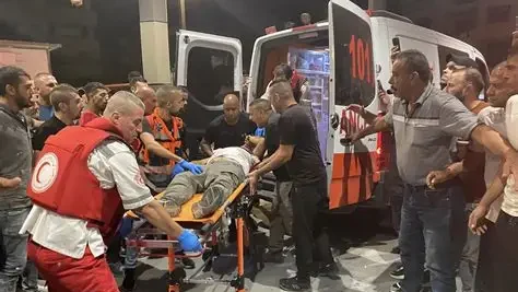 شهيدة وإصابات في قصف للاحتلال وسط قطاع غزة