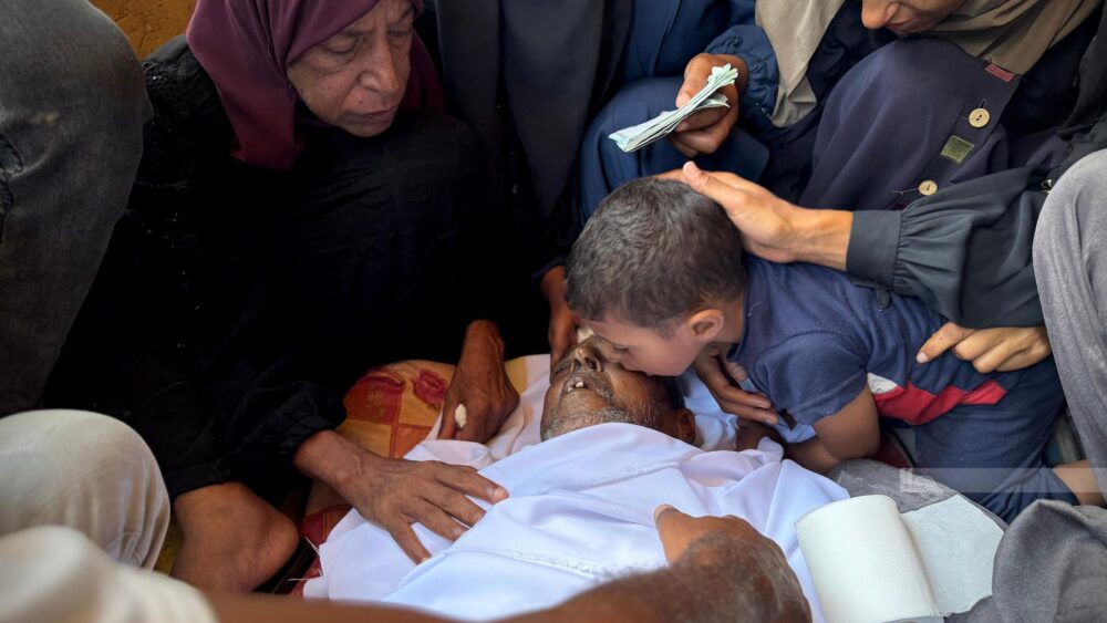 شهداء وجرحى جراء قصف الاحتلال شمال غزة وحي الصبرة