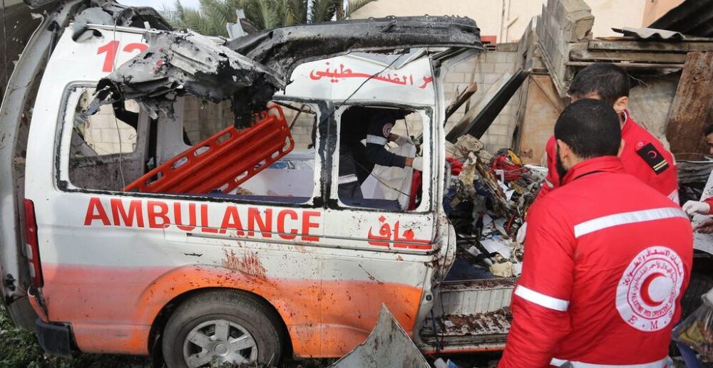 غضب أممي إزاء استمرار استهداف المسعفين وعمال الطوارئ في غزة