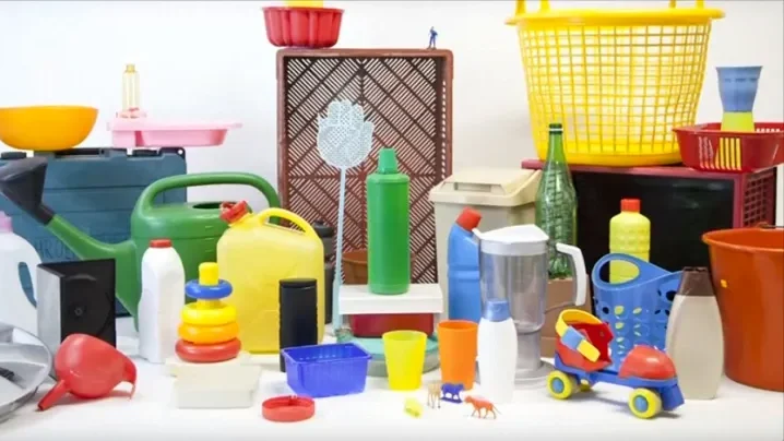 تصاعد المخاوف في أوروبا بشأن المواد الكيميائية الأبدية السامة