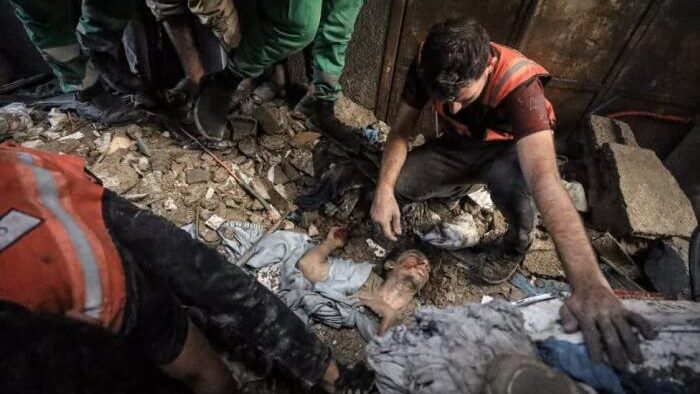 31 شهيدًا بينهم أطفال في قصف ونيران الاحتلال في عدة مناطق بقطاع غزة