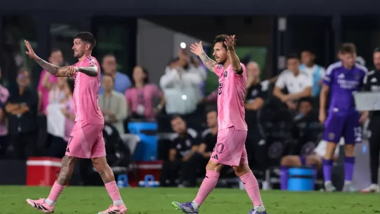 ميسي يقود إنتر ميامي إلى نهائي كأس الدوريات