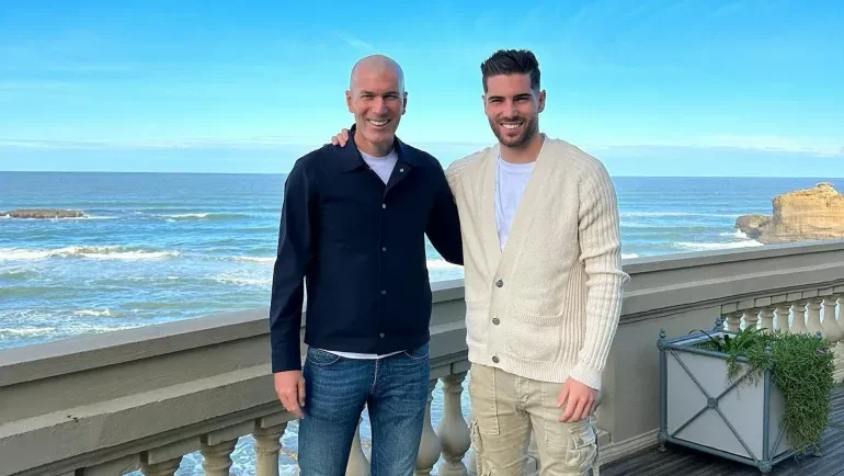 نجل زيدان يلعب للجزائر بدلا من فرنسا