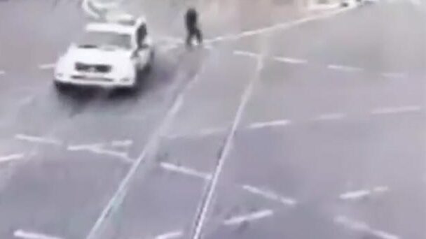 مستوطن يدهس طفلة