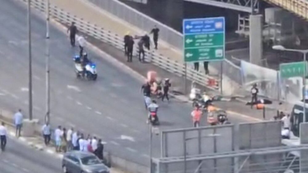 20 إصابة بينها 9 بحالة حرجة في عملية إطلاق نار بالقدس