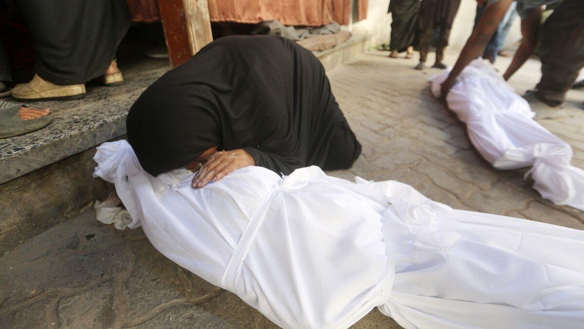 5 شهداء وعدة إصابات في قصف الاحتلال مدينتي غزة وخانيونس