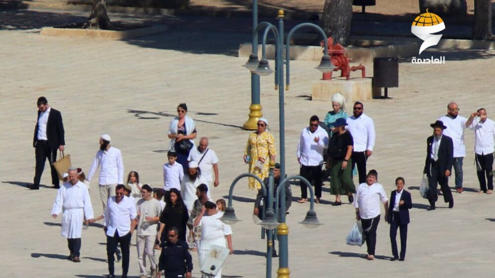 مستوطنون يقتحمون المسجد الأقصى في ثاني أيام ما يسمى "عيد رأس السنة العبرية"