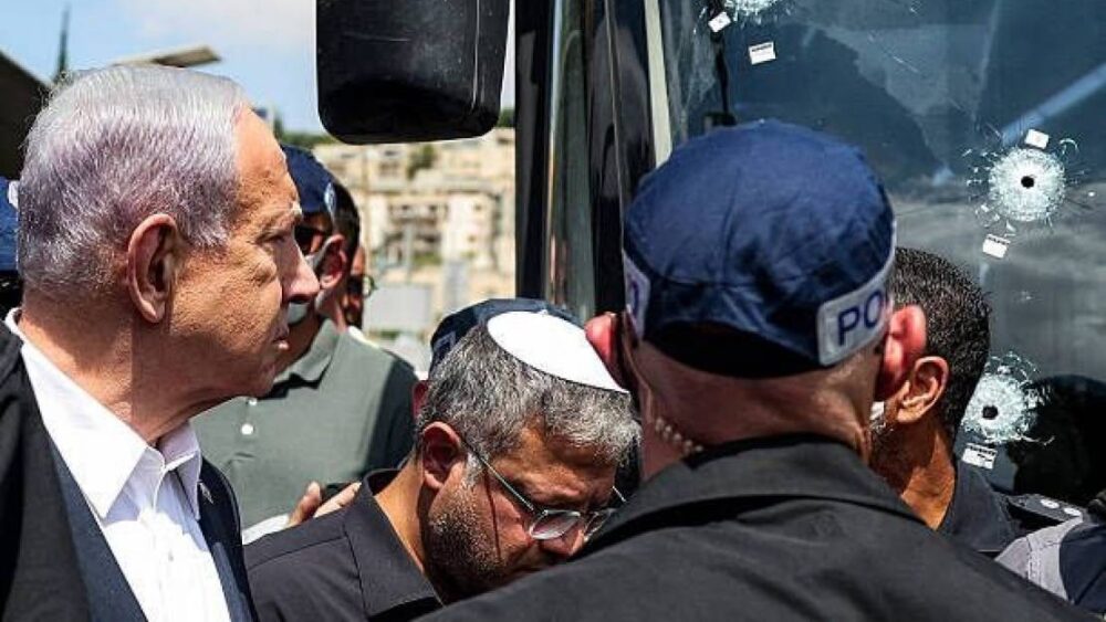 موقع والا العبري: الانتفاضة الثالثة في الضفة سيناريو مطروح