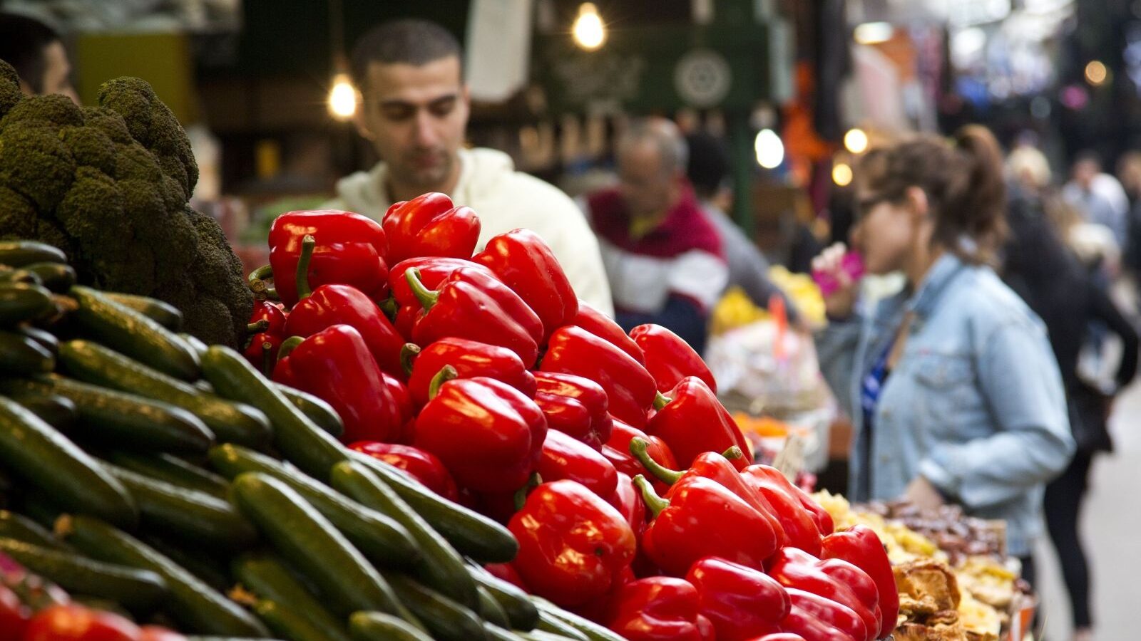 "الإحصاء": انخفاض الرقم القياسي لأسعار المستهلك بنسبة 13.53%