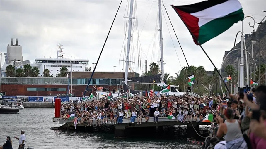 الاحتلال يهدد بمنع أسطول الصمود العالمي من كسر حصار غزة