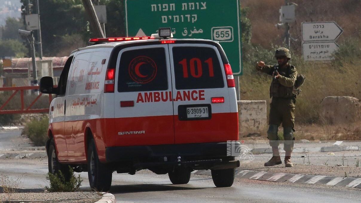 مستوطنون يعتدون على مركبة إسعاف في بلدة سنجل
