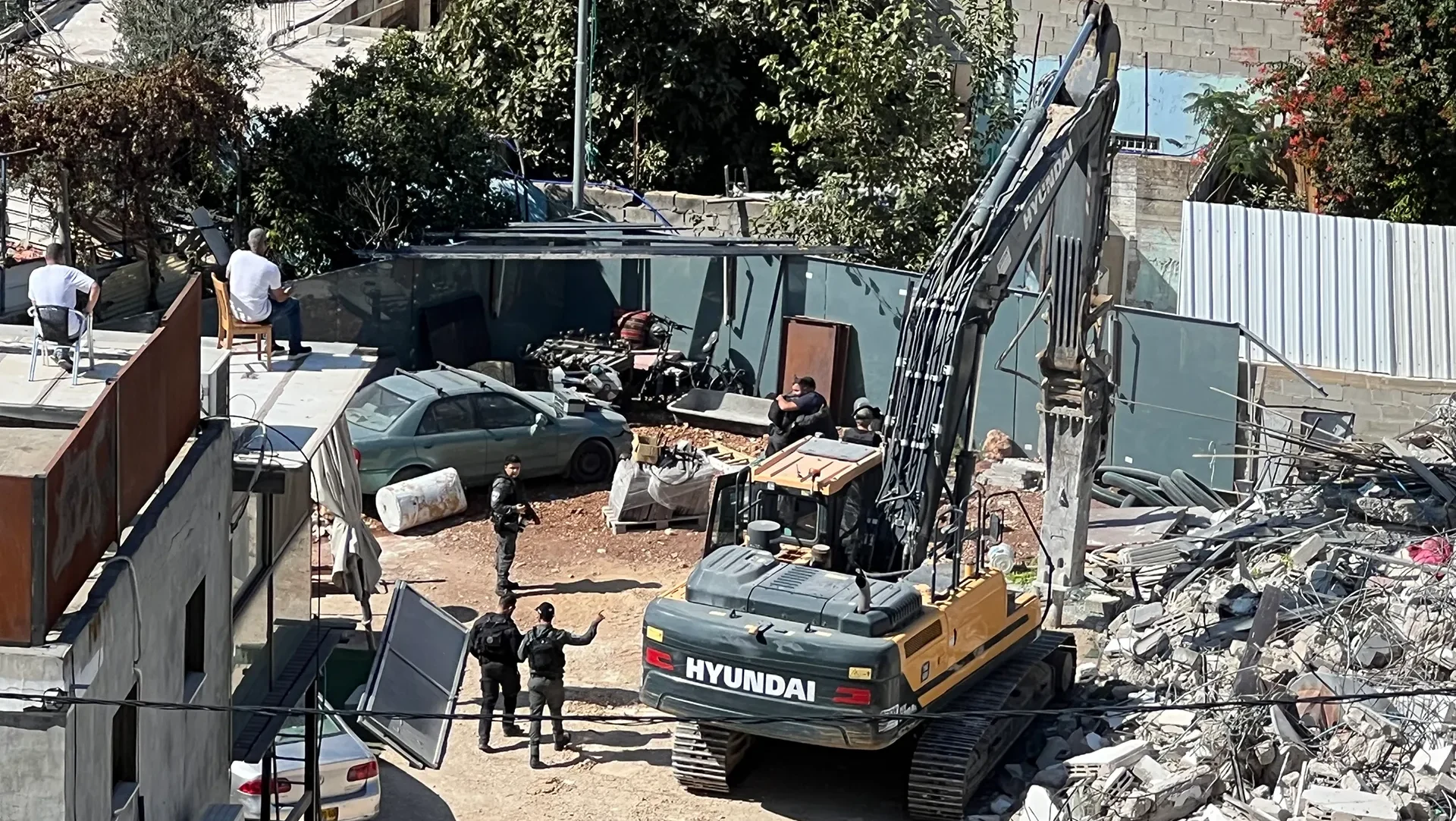 سلطات الاحتلال الاسرائيلي تهدم منزلين في بلدة الكعبية في الداخل الفلسطيني المحتل