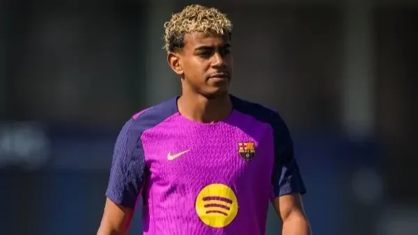 برشلونة يعلن غياب جمال لنحو 3 أسابيع بسبب الإصابة