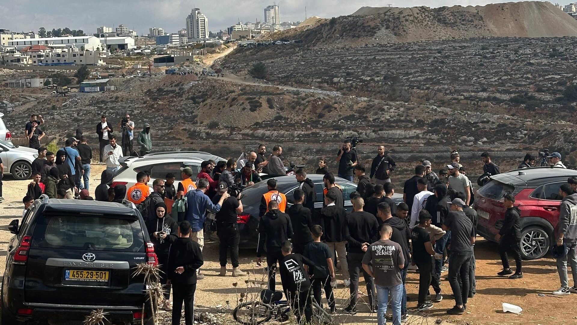 إصابة شاب برصاص الاحتلال قرب سجن "عوفر"