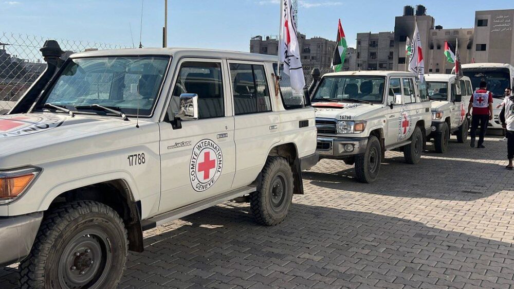 الصليب الأحمر يتسلم الدفعة الثانية من المحتجزين الإسرائيليين في قطاع غزة