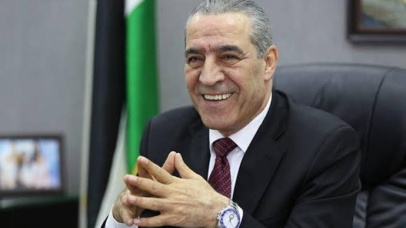 الشيخ يرحب بإعلان الرئيس ترامب بوقف الحرب على غزة