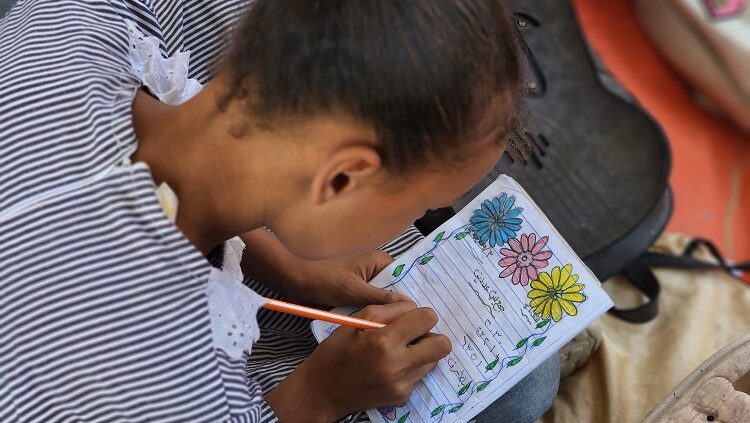 "الأونروا": أكثر من 8 آلاف معلم جاهزون لاستئناف العملية التعليمية في غزة